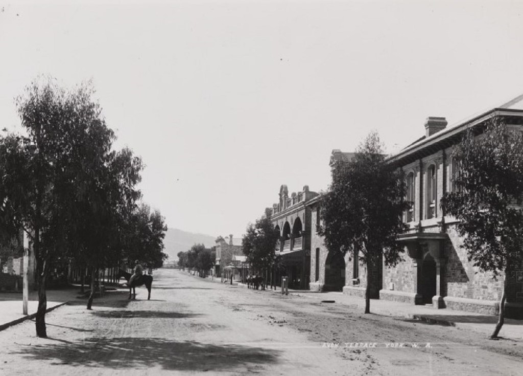 Letters to Aunt&nbsp;Mary